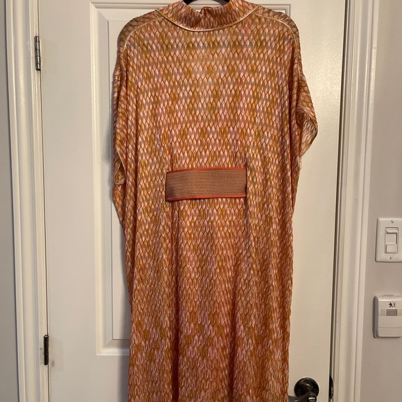 Missoni kimono style dress. Very unusual style. Silk dress worn under. Belted. - Picture 8 of 13